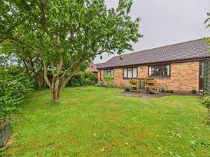 Rear elevation- click for photo gallery